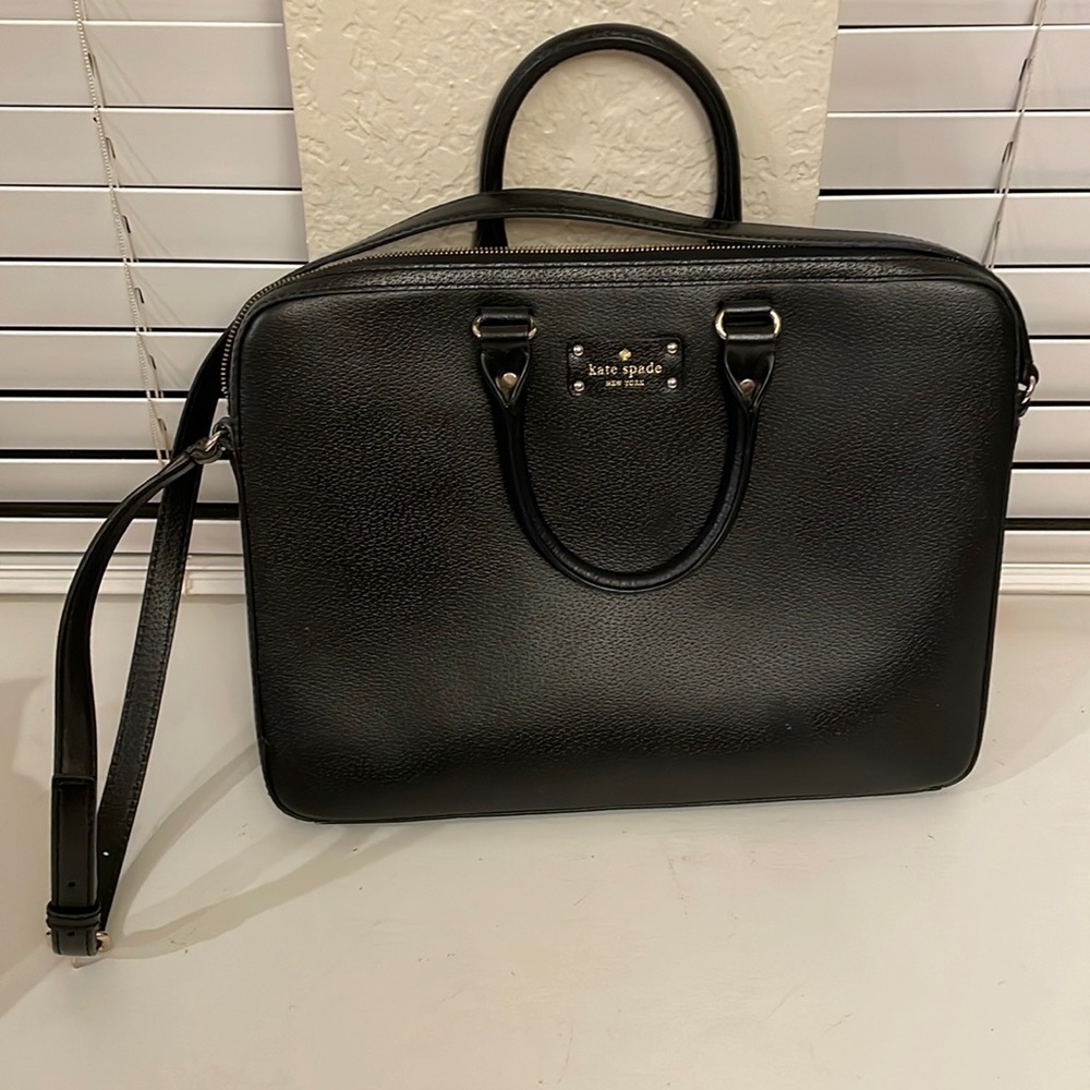 Kate spade laptop bag - in GREAT condition